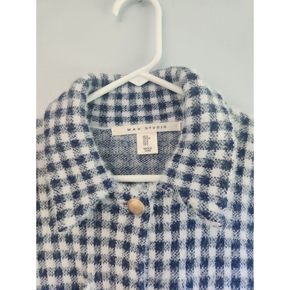 Max‎ studio Women’s Small White Blue Button-down Jacket Very Soft Plush - Picture 2 of 7